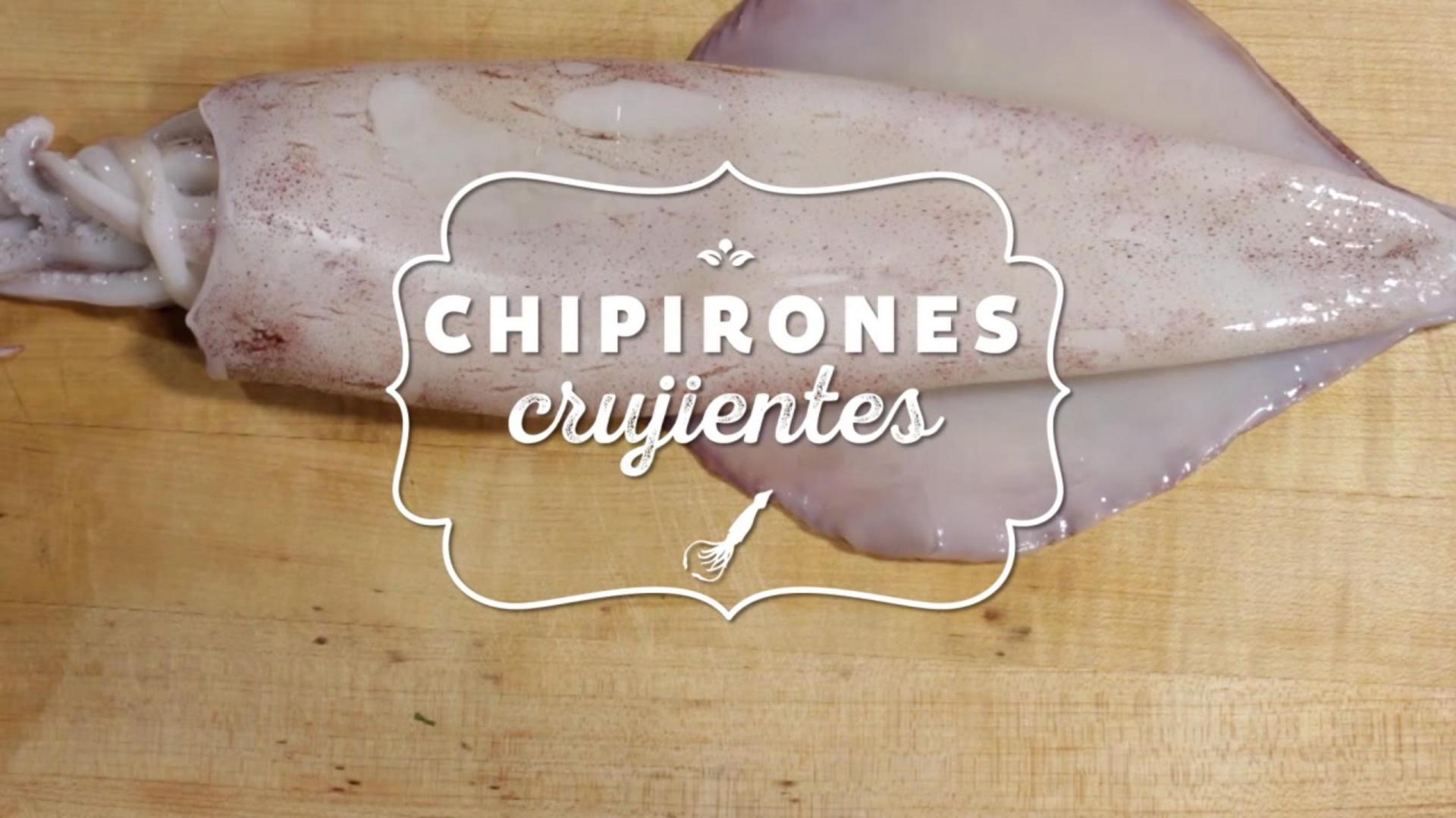 Chipirones crujientes con lima y cilantro